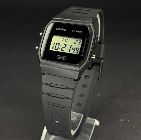 Casio F-91WB-8A