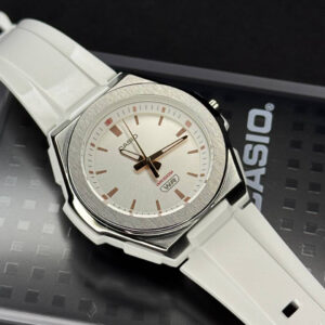 Casio LWA-300H-7EV
