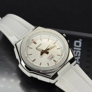 Casio LWA-300H-7EV